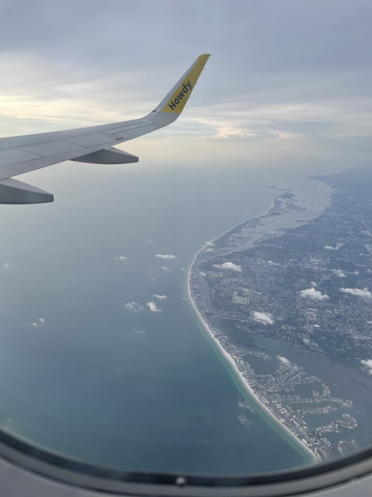 how to travel with a family