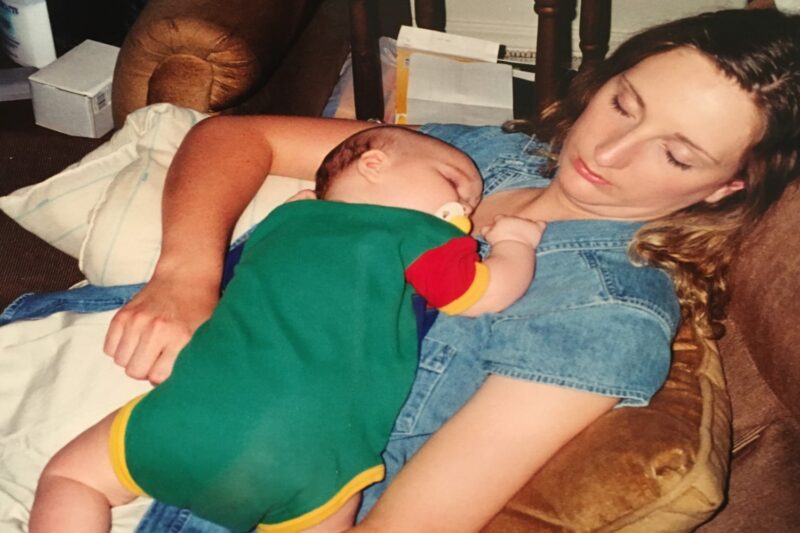 how to manage housework with a baby